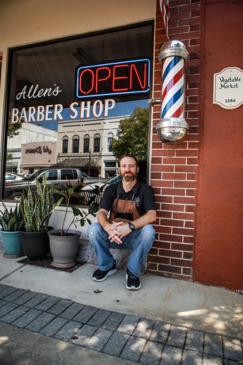 Click to view profile for Allen's Barber Shop